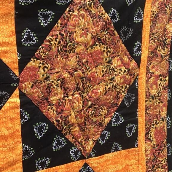 NWT HandCrafted Fall Color Quilt - Picture 10 of 16